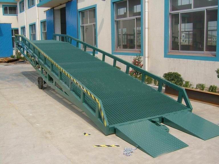 南京登车桥厂家